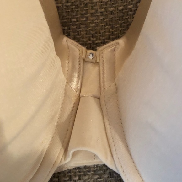 NWT - Vanity Fair Beige Tan Bra Size 40DD Style #76338 - Picture 2 of 6